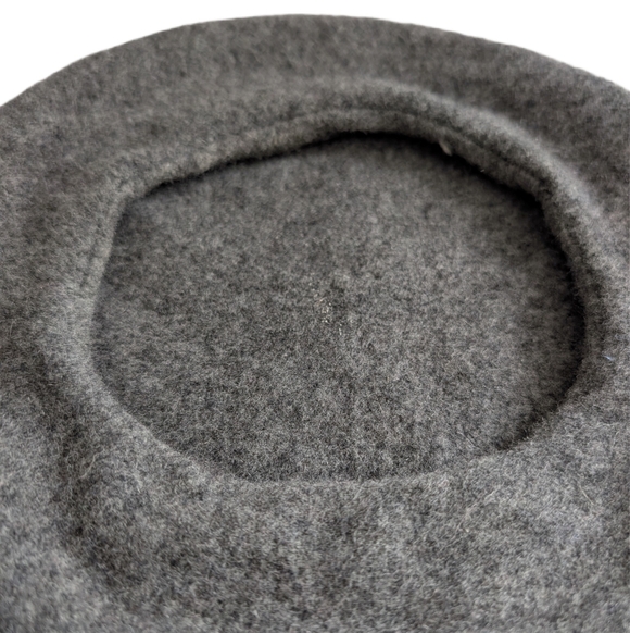 Kangol Vintage 1970s Preppy Chic 100% Wool Dark Grey Beret - Picture 4 of 4